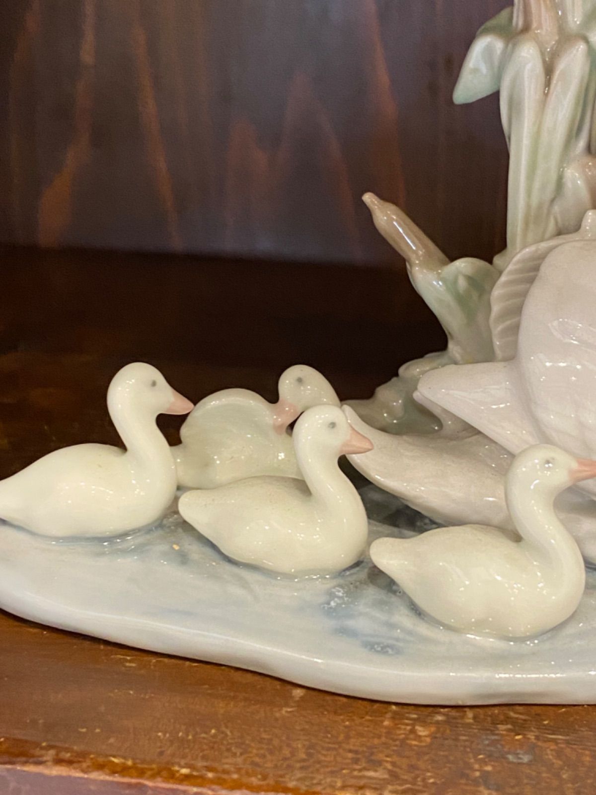 【LLADRO】『白鳥の親子 Follow Me』 スペイン製 陶器 2025年最新】リヤドロ 白鳥の人気アイテム - メルカリ