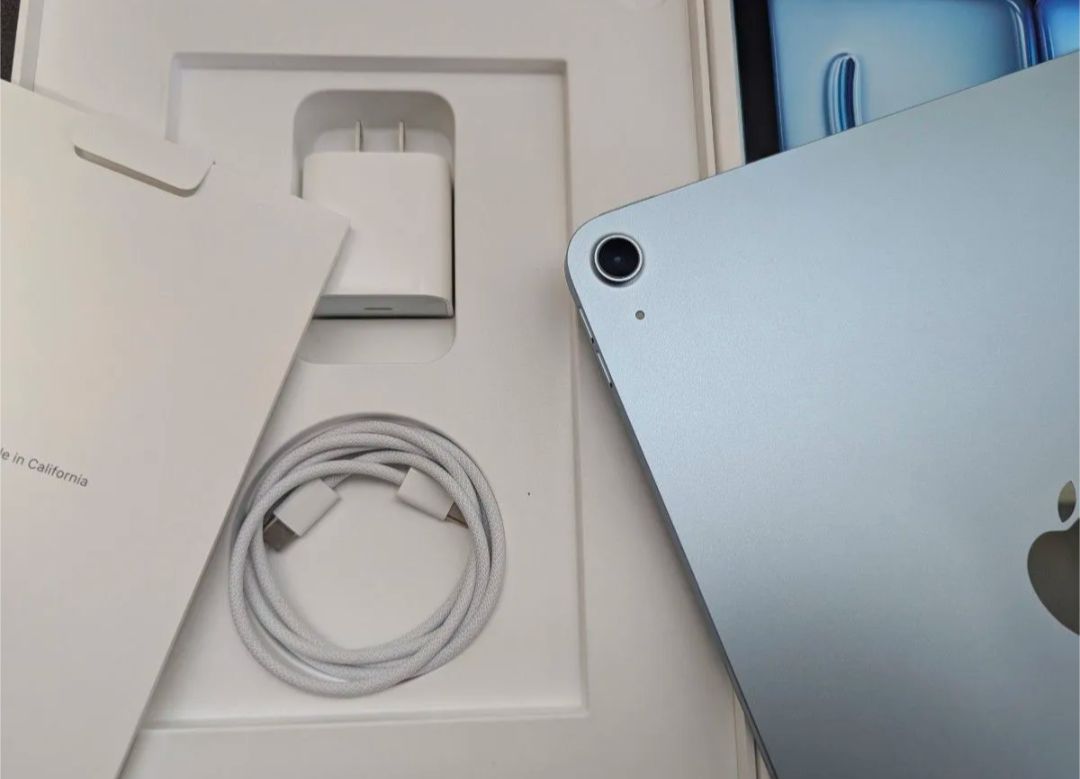 【バッテリー100%】iPad Air11インチ(M2)Wifi 128GB iPadAir 11インチ128GB M2 Wi-Fi バッテリー100% iPadAir 11インチ