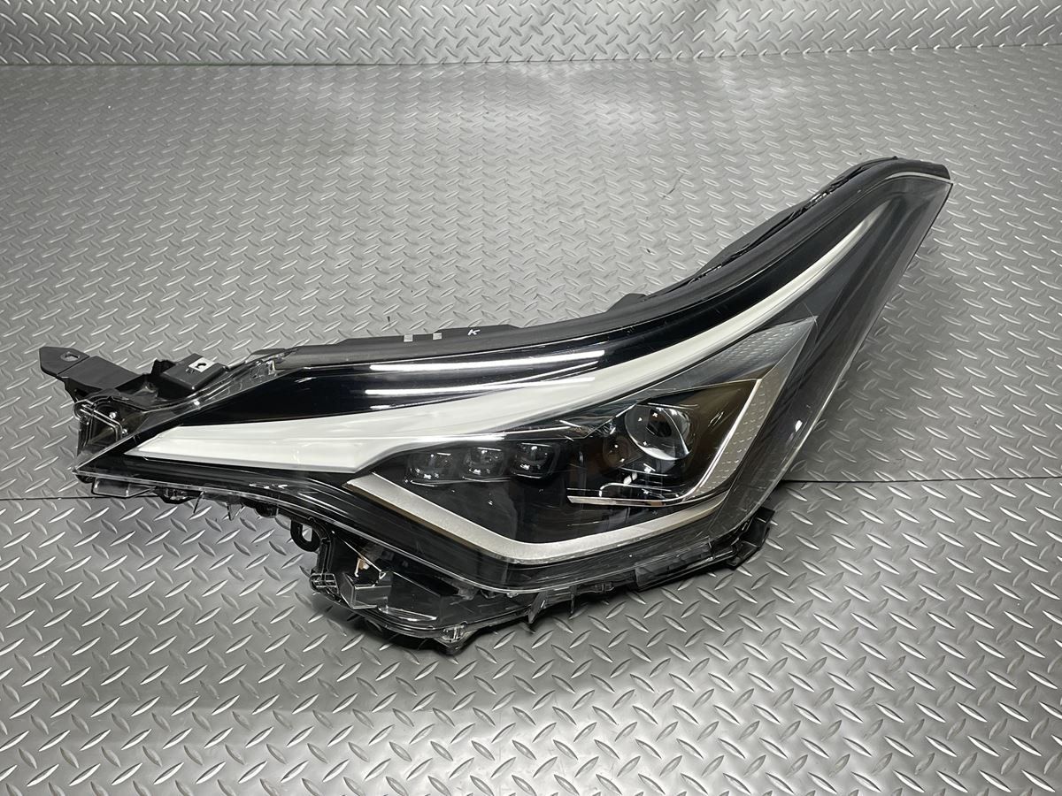 送料無料【中古】C-HR後期 純正ヘッドランプ左 ヘッドライト 81185-10A90 ZYX10/ZYX11/NGX10/NGX50(23030176)