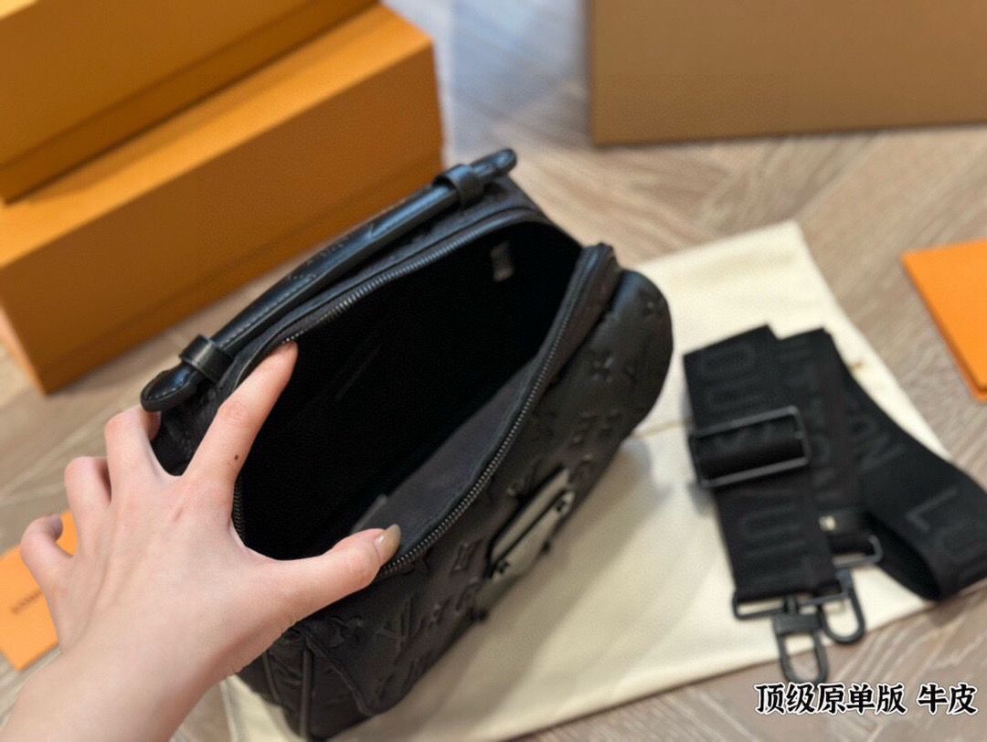 今日特価】LV S Lock Sling ルイ・ヴィトン S Lock スリング