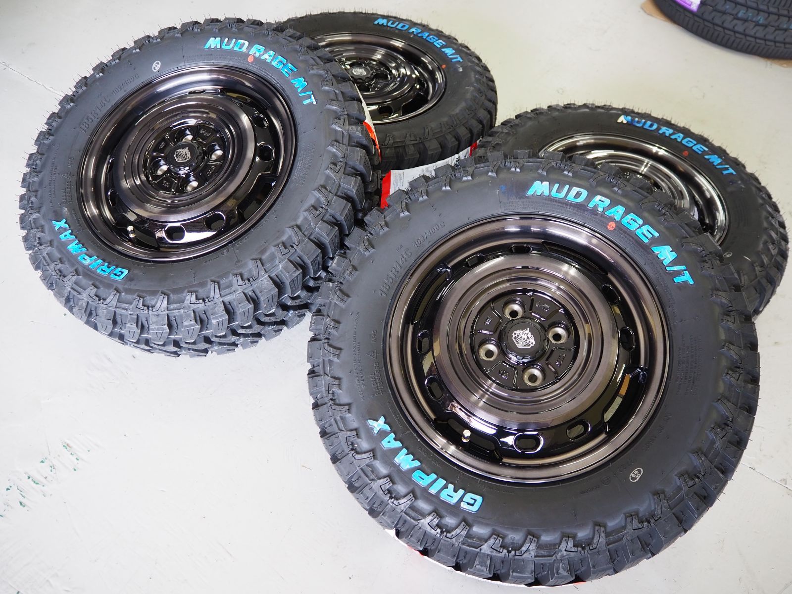 要リフトアップ ゴツゴツ系 LANDFOOT XFG 14inch 5.0J 4-100 +39 MUD 