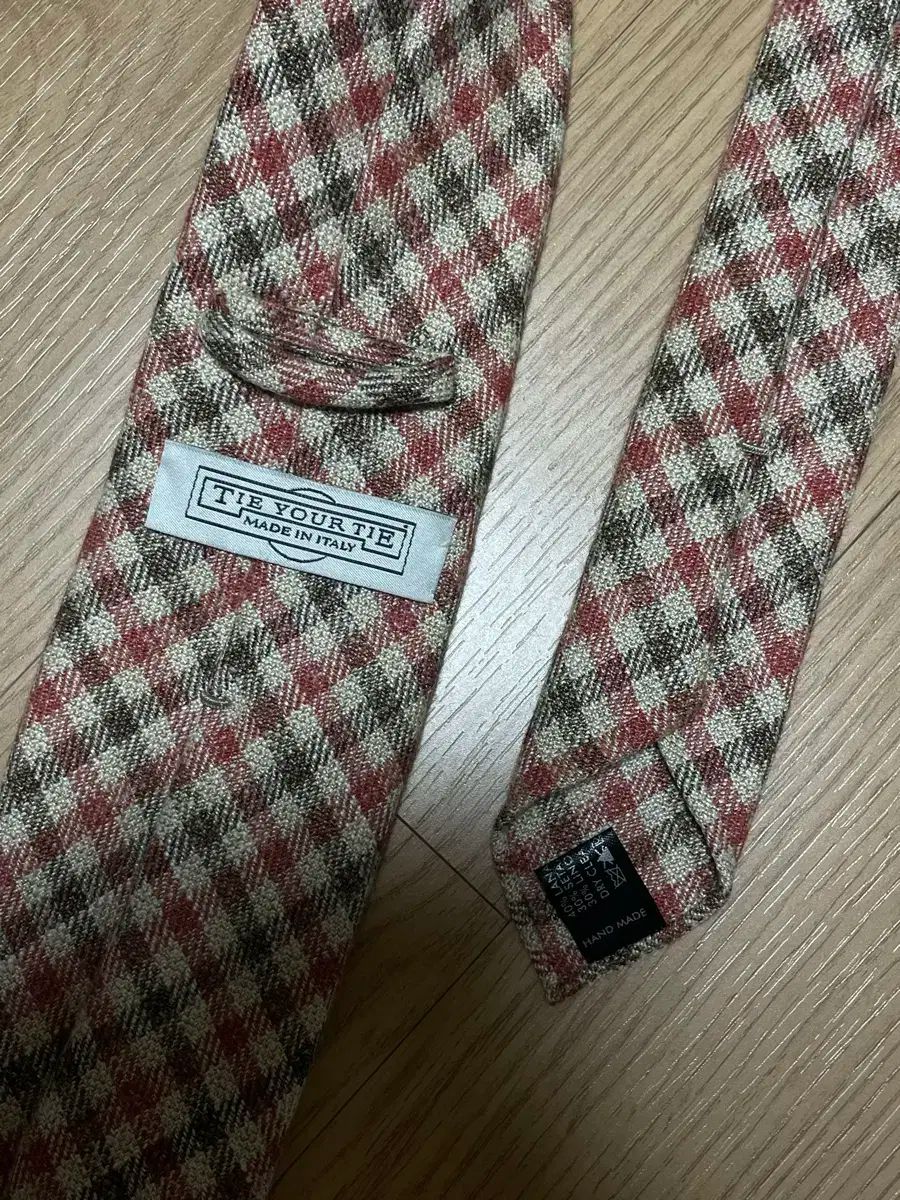 極美品 リベラーノ＆リベラーノ LIVERANO&LIVERANO ネクタイ LIVERANO