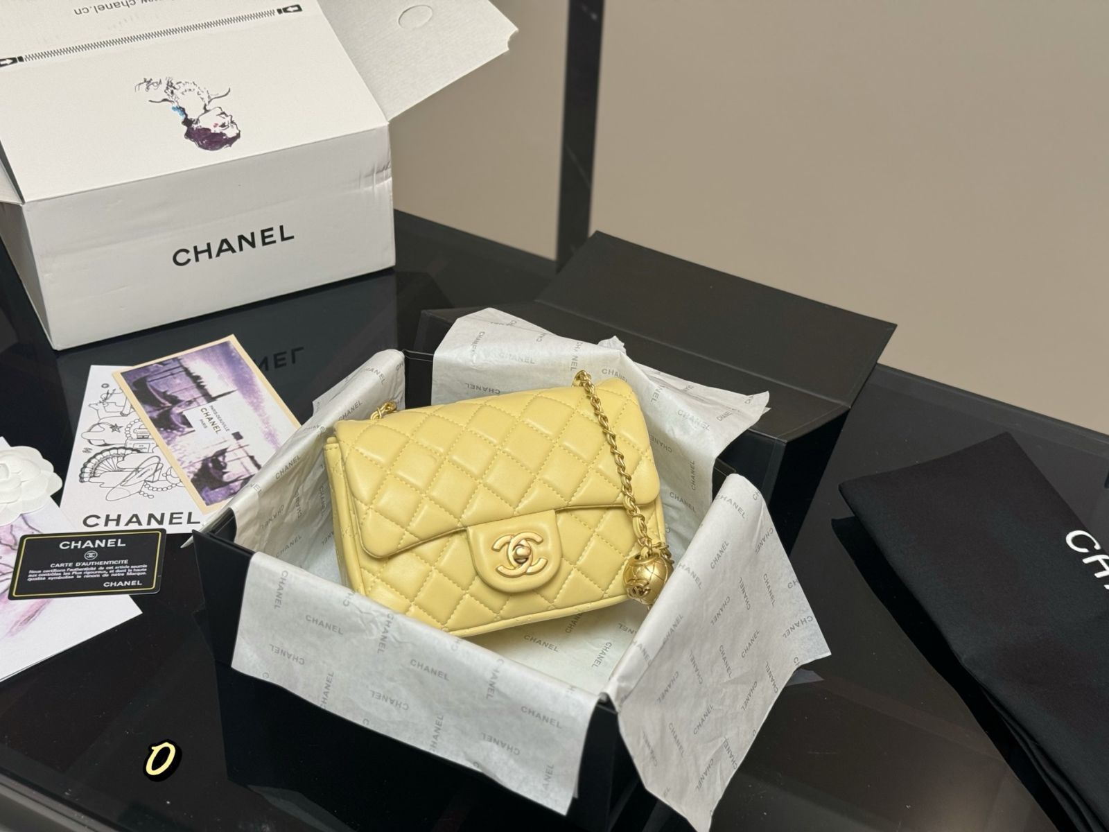 【可愛いサイズ感♪】シャネル ミニバニティ ゴールドココボール 今日特価】Chanel シャネル ゴールドボール クォード ミニバッグ