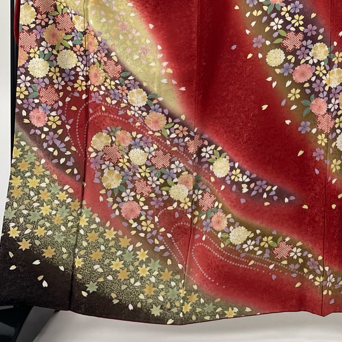 振袖 中古 正絹 専用】振袖 着物 中古 正絹 薔薇模様 身丈156cm M