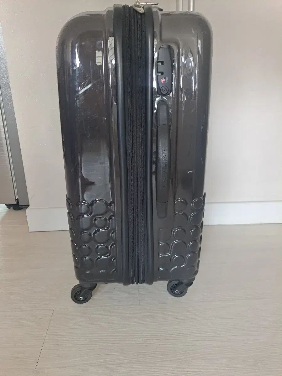 サムソナイト カミリアンツ