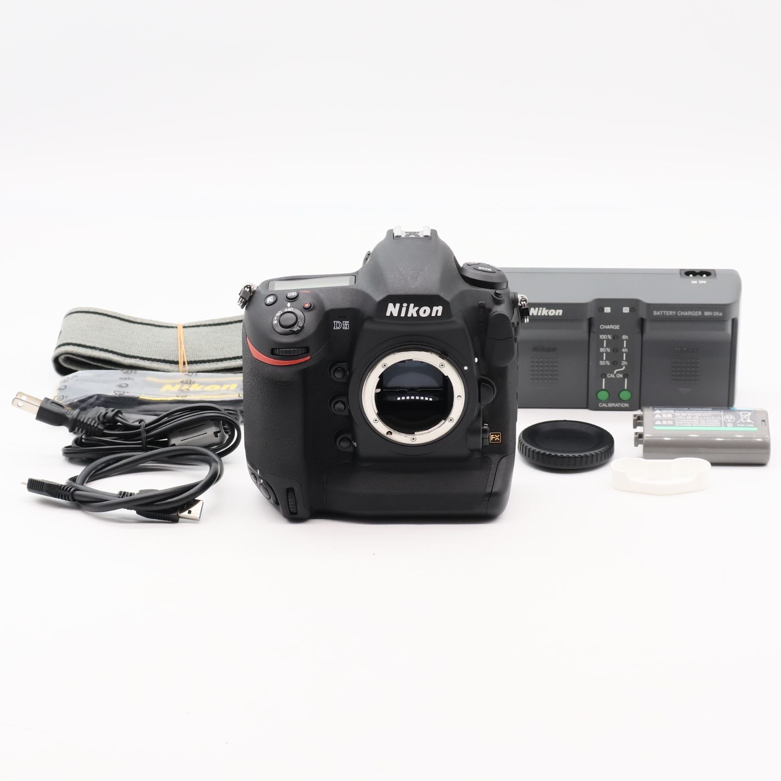 ショット数5802回 Nikon ニコン D5 (XQD-Type) #3730 ショット数5802回 Nikon ニコン D5 (XQD-Type) #3730の通販 by