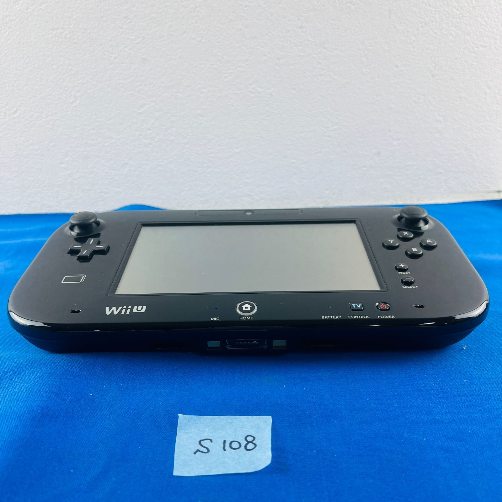 ◇S108【通電動作OK】完品! ニンテンドー Wii U すぐに遊べる
