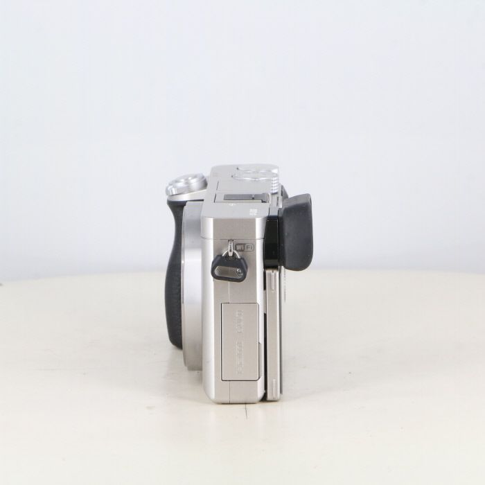 SONY ソニー α6000 ボディ シルバー SONY 【ミラーレス一眼】α6000