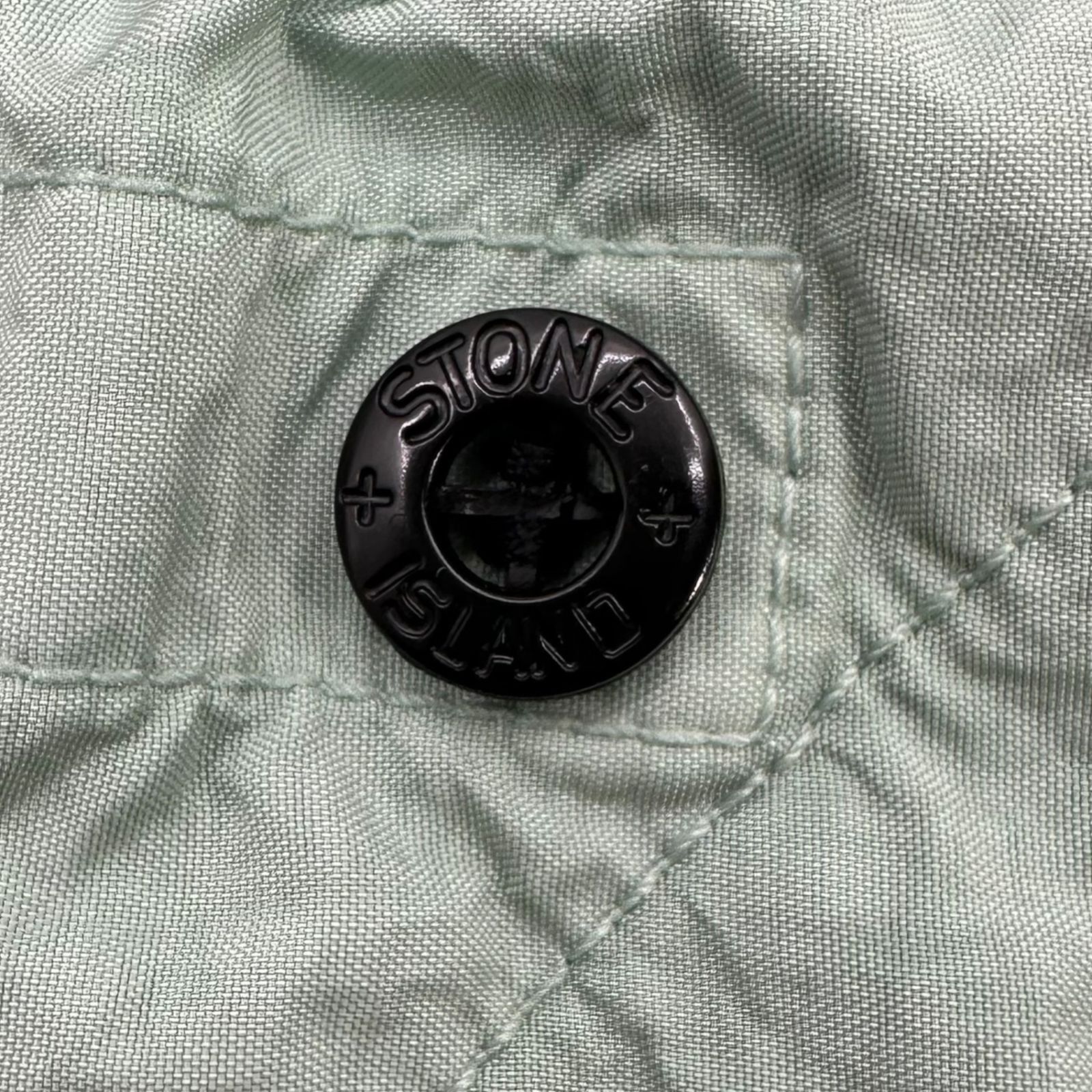STONE ISLAND(ストーンアイランド) 22AW NYLON METAL IN ECONYL FRONT 