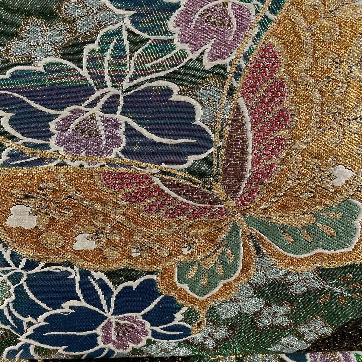 美品 袋帯 秀品 振袖向き 草花 蝶 金銀糸 箔 金色 六通 正絹 中古