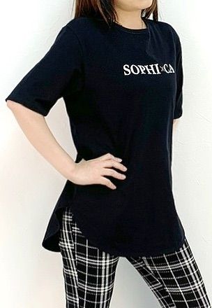 SOPHI×CAラウンドロゴTシャツ 定価3890円 売り尽くしセール🈹 - SOPHI ...