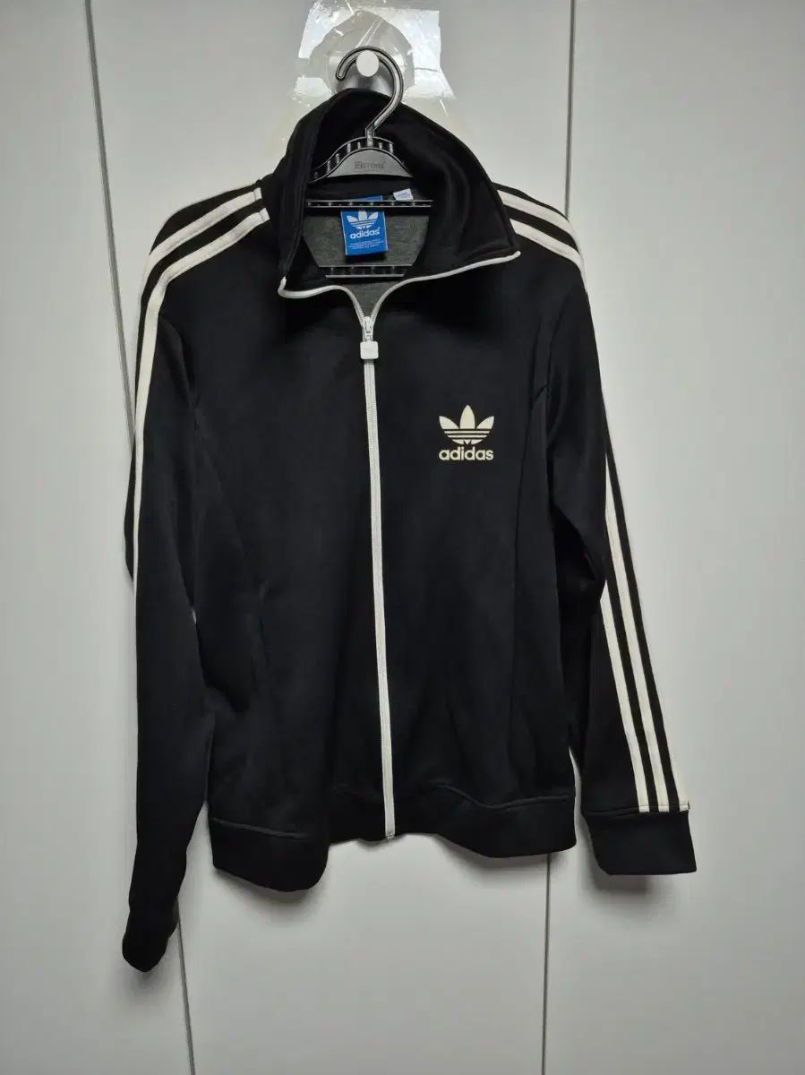 【雷市場（ポンジャン）商品韓国直送】 adidas(アディダス) 正規品 ファイヤーバード ジャージ 105 サイズ 出品