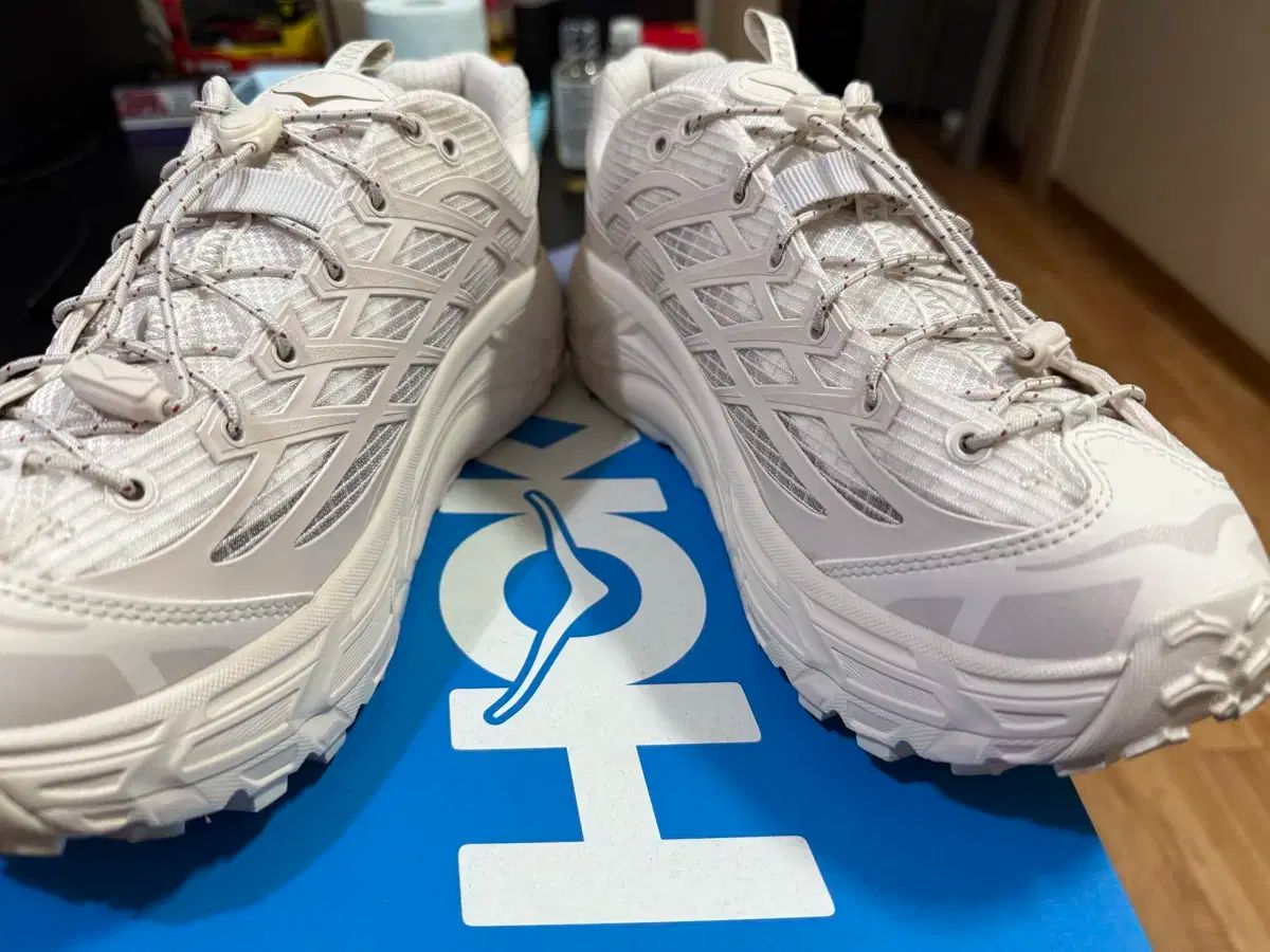 クリーム スタッコ