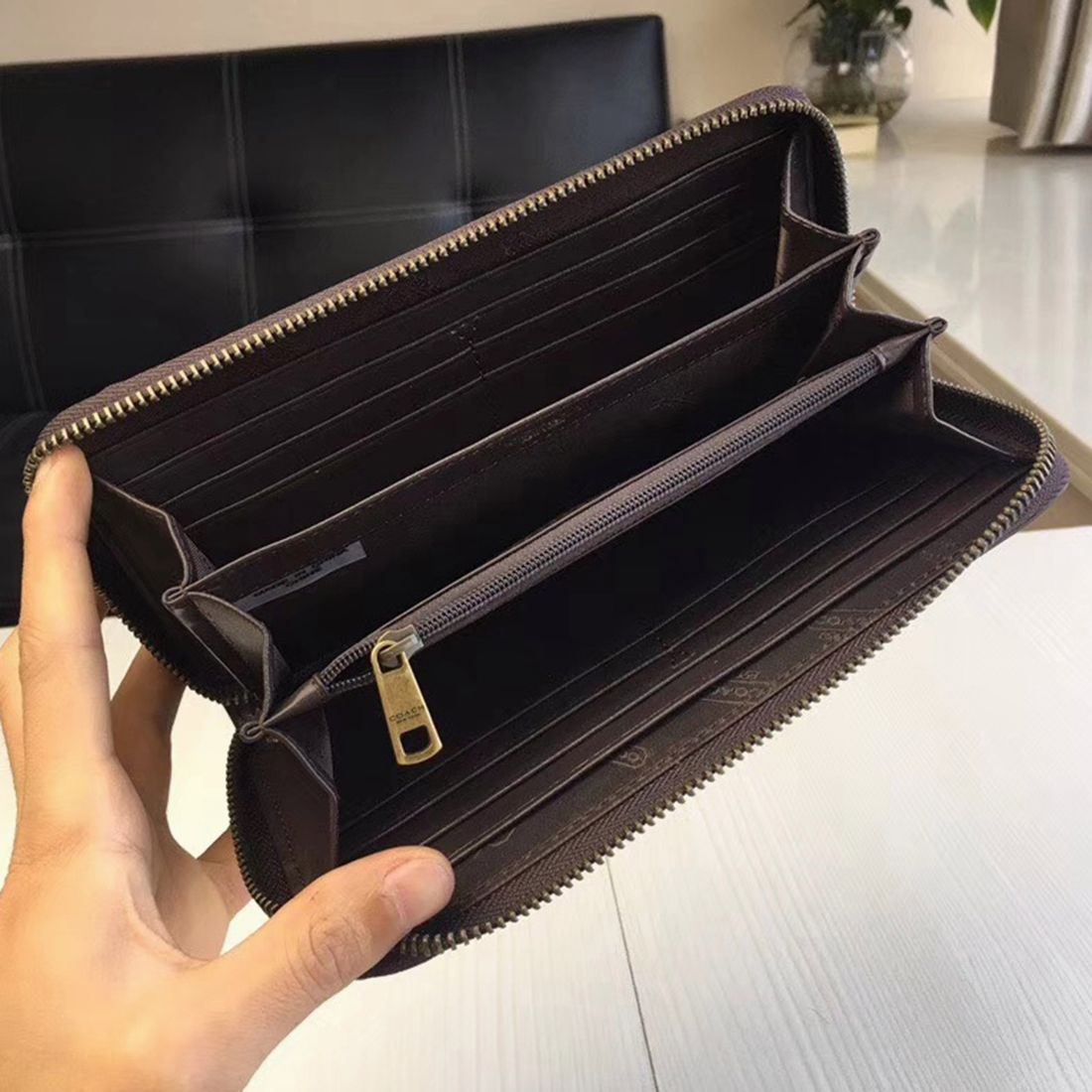 新品 COACH コーチ 長財布 メンズ ウォレット 大容量 - メルカリ 新品 COACH コーチ 長財布 メンズ ウォレット 大容量 - メルカリ