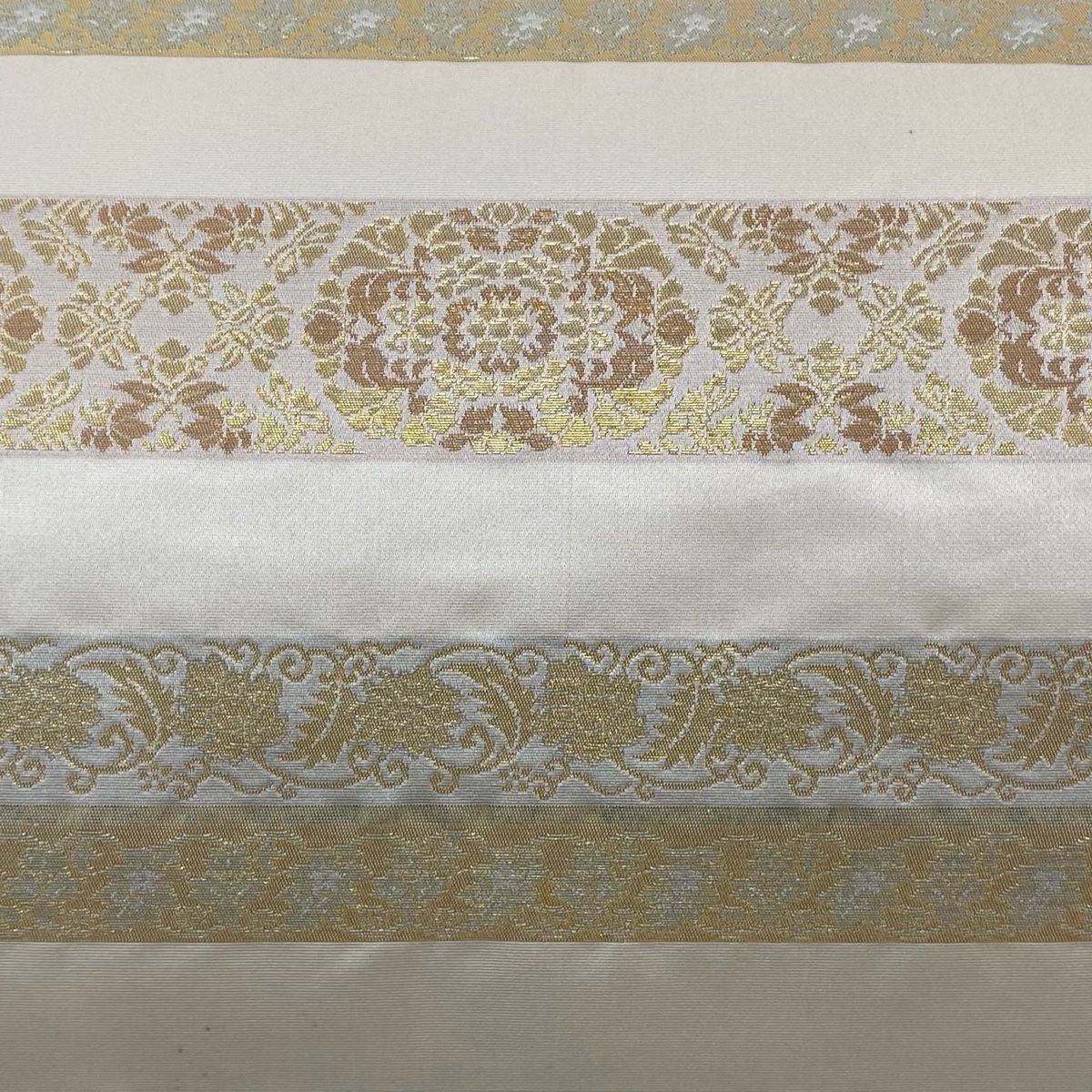 袋帯 秀品 草木染本金箔 クリーム お太鼓柄 正絹 【中古