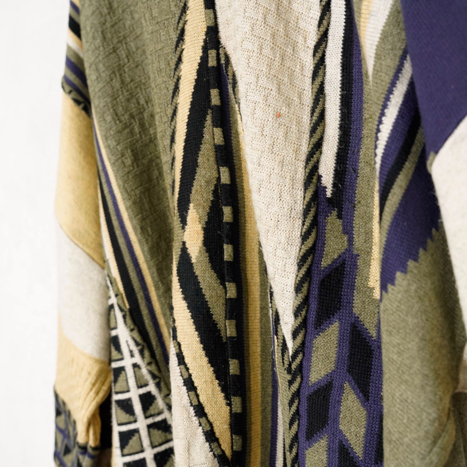 EU VINTAGE BUECKLE PATTERNED DESIGN 3D COTTON KNIT/ヨーロッパ古着 