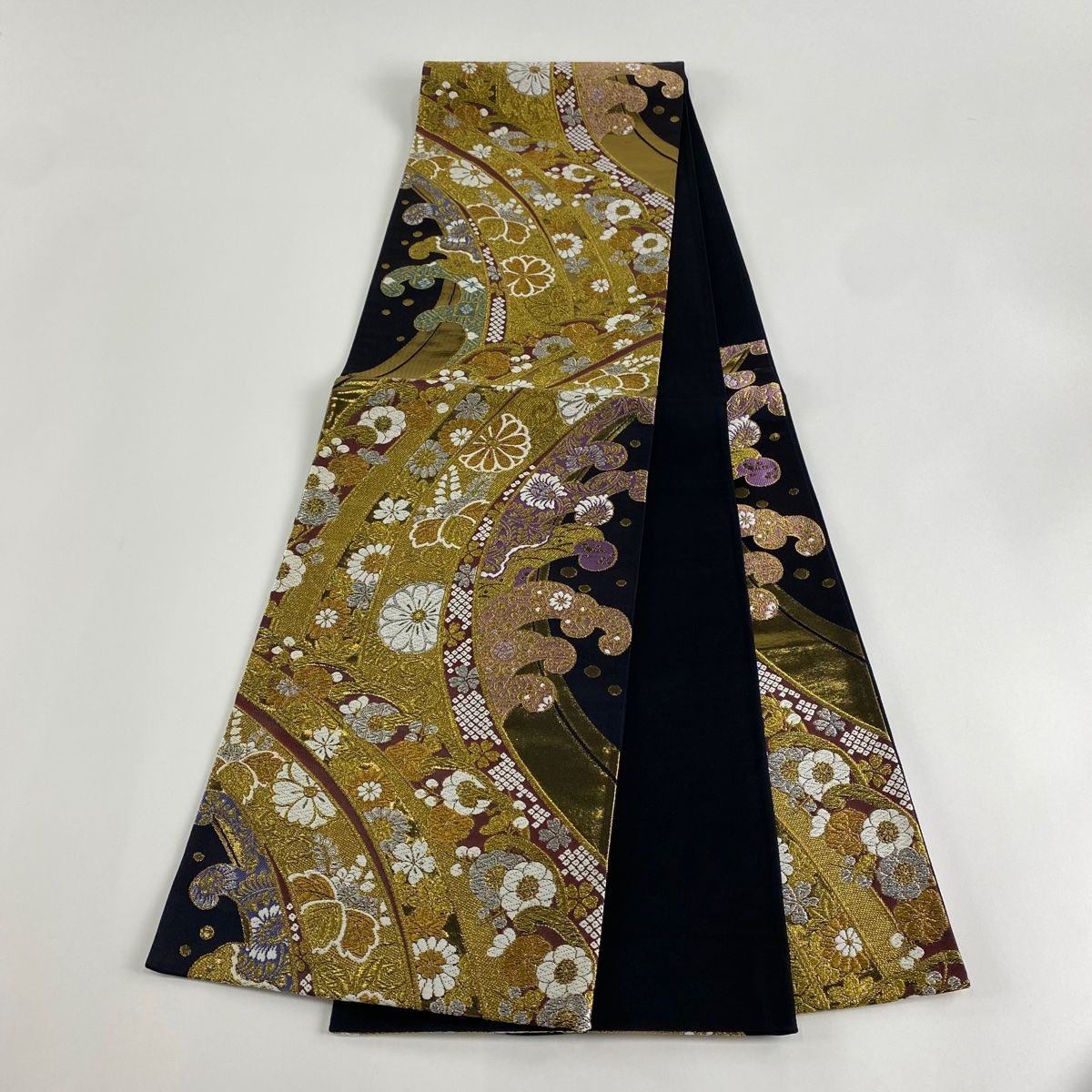 袋帯 美品 秀品 証紙 桜 波頭 唐織 箔 黒 六通 正絹 【中古