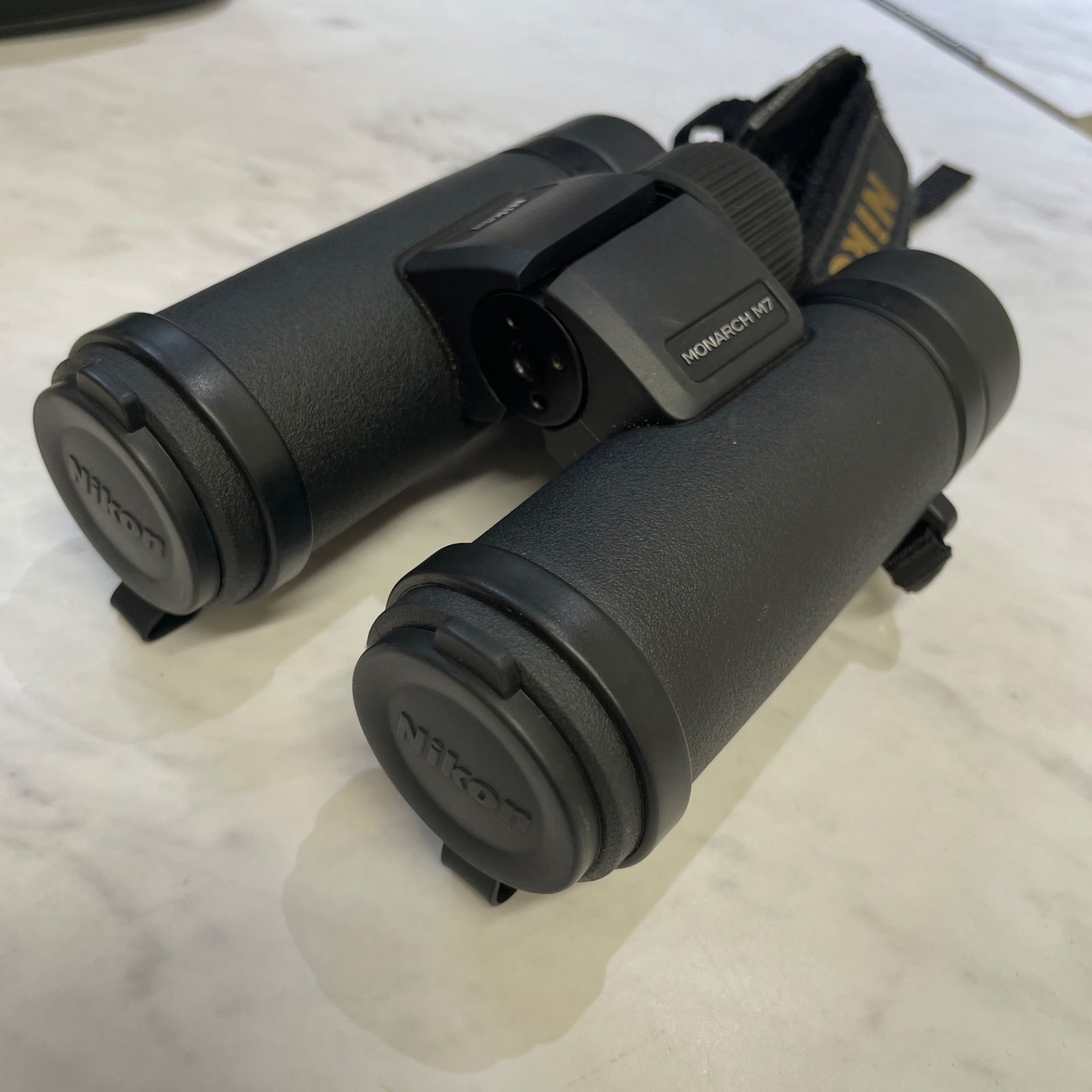 ニコン Nikon MONARCH M7 双眼鏡 ケース付き 8×30 A24-2023