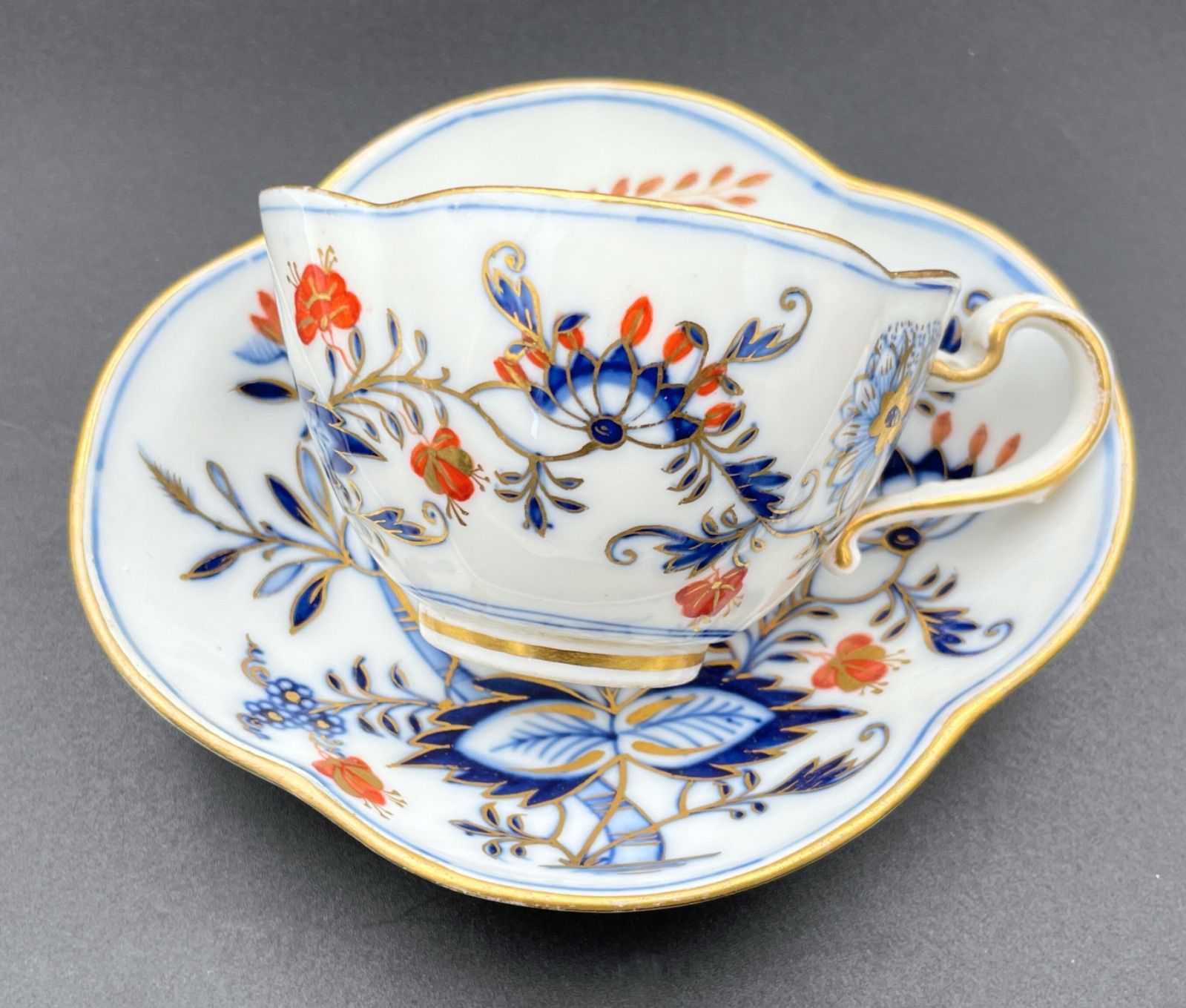 T・I希少✤1924年以前マイセン(Meissen)『オムパレ』 ✤1924年以前✤マイセン(Meissen)✤『マフを持つ女性』