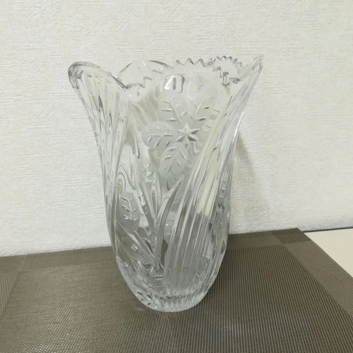 【未使用】HOYAクリスタル　フラワーベース　花瓶　箱付き　大きい サイズ imgrc0106583581.jpg