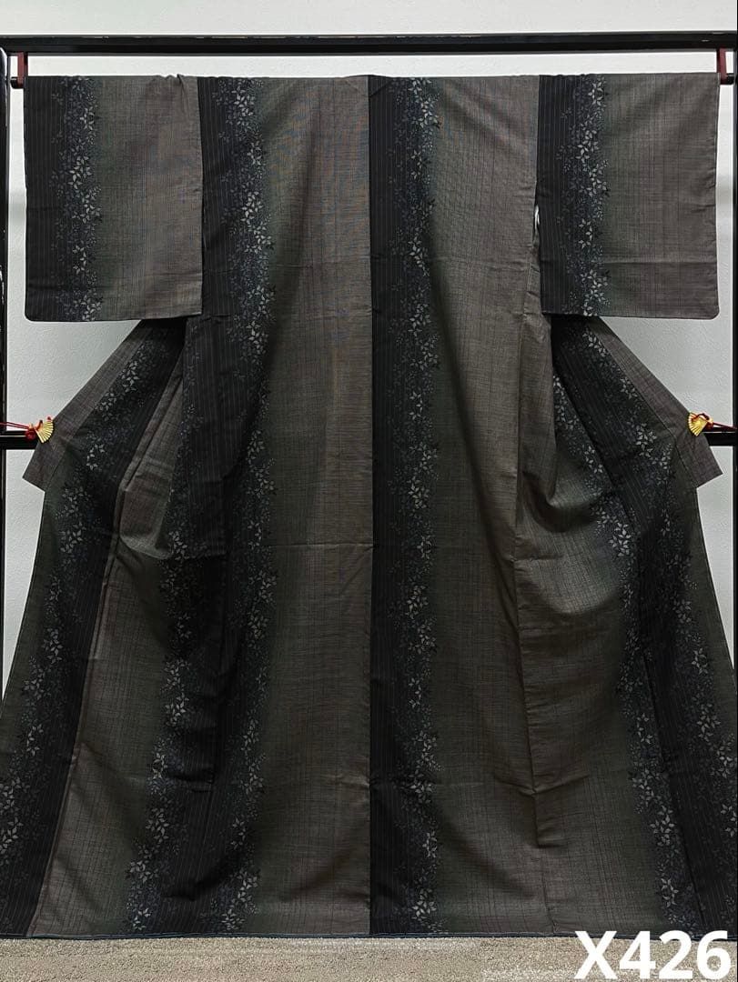 本場大島紬 絣 葉文様 やまと扱い 正絹 躾糸付き 身幅ゆったりめ