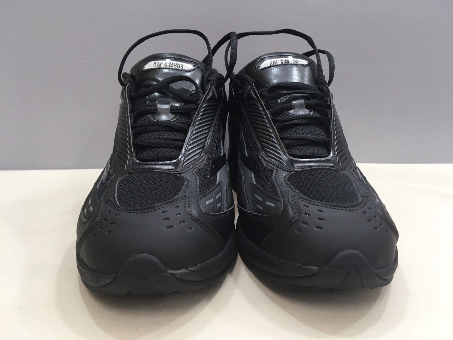 小牧店】RAF SIMONS 23SS スニーカー【126-S186】 - お宝市番館 - メルカリ