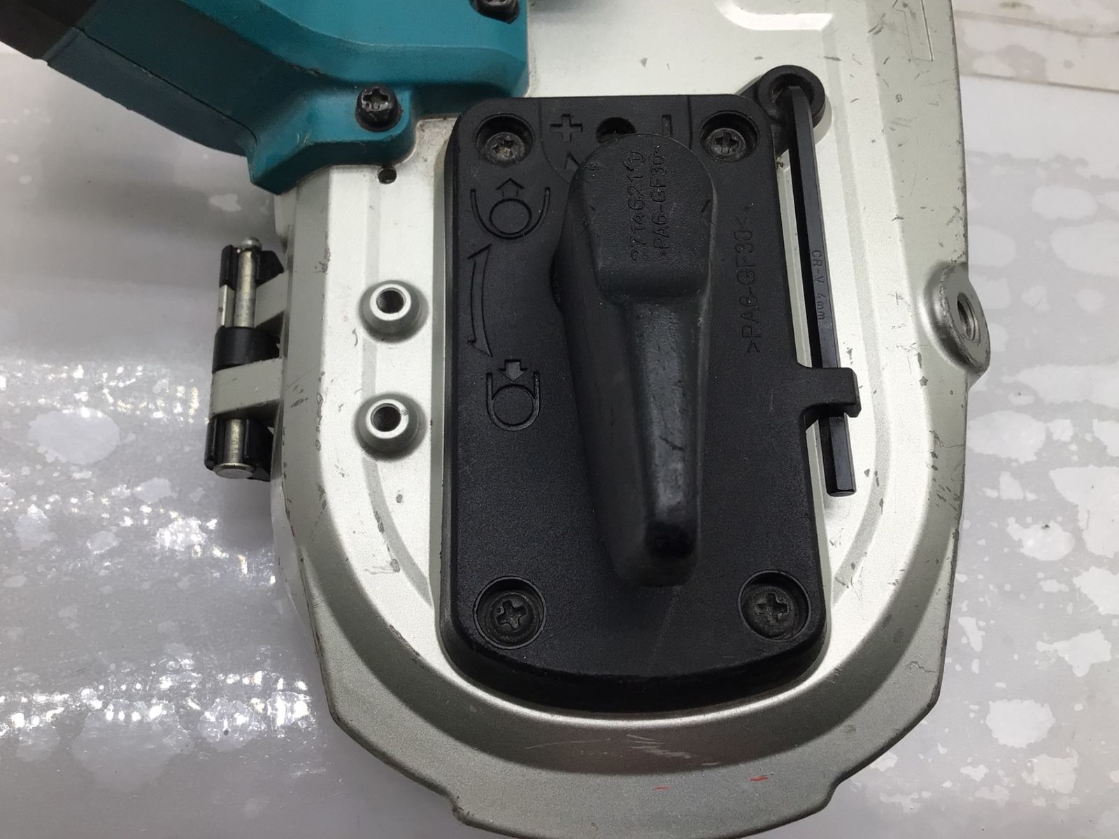 マキタ 18v充電式ポータブルバンドソー