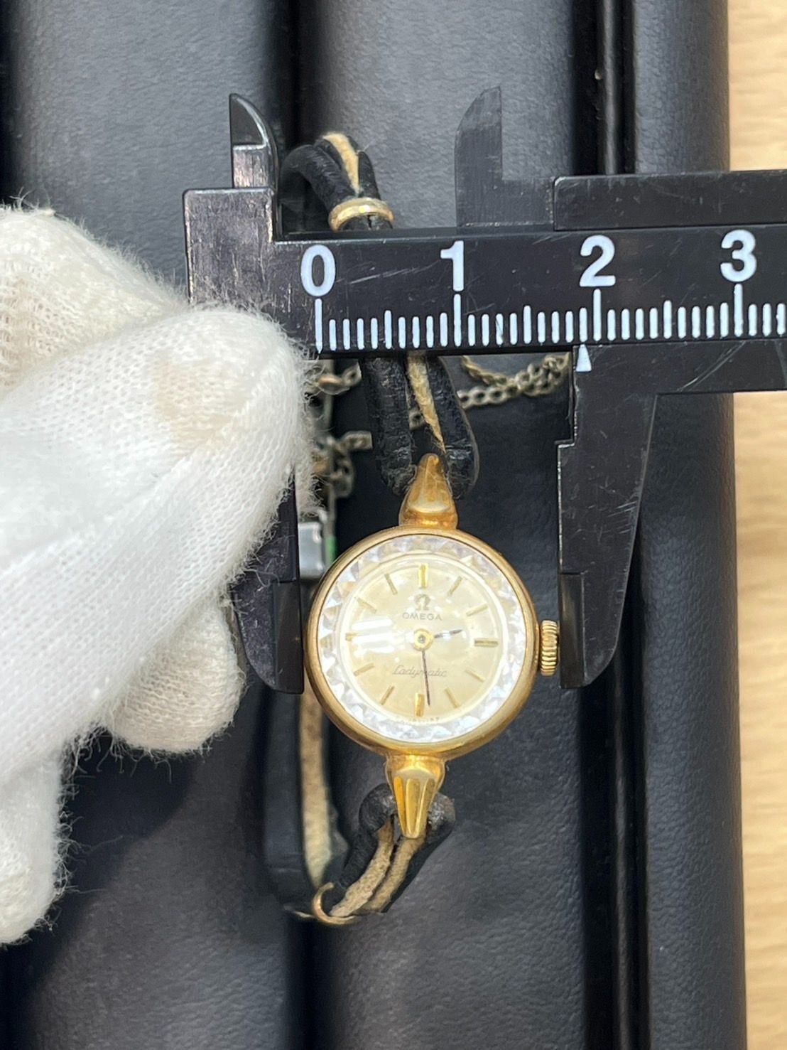 OMEGA ladymatic