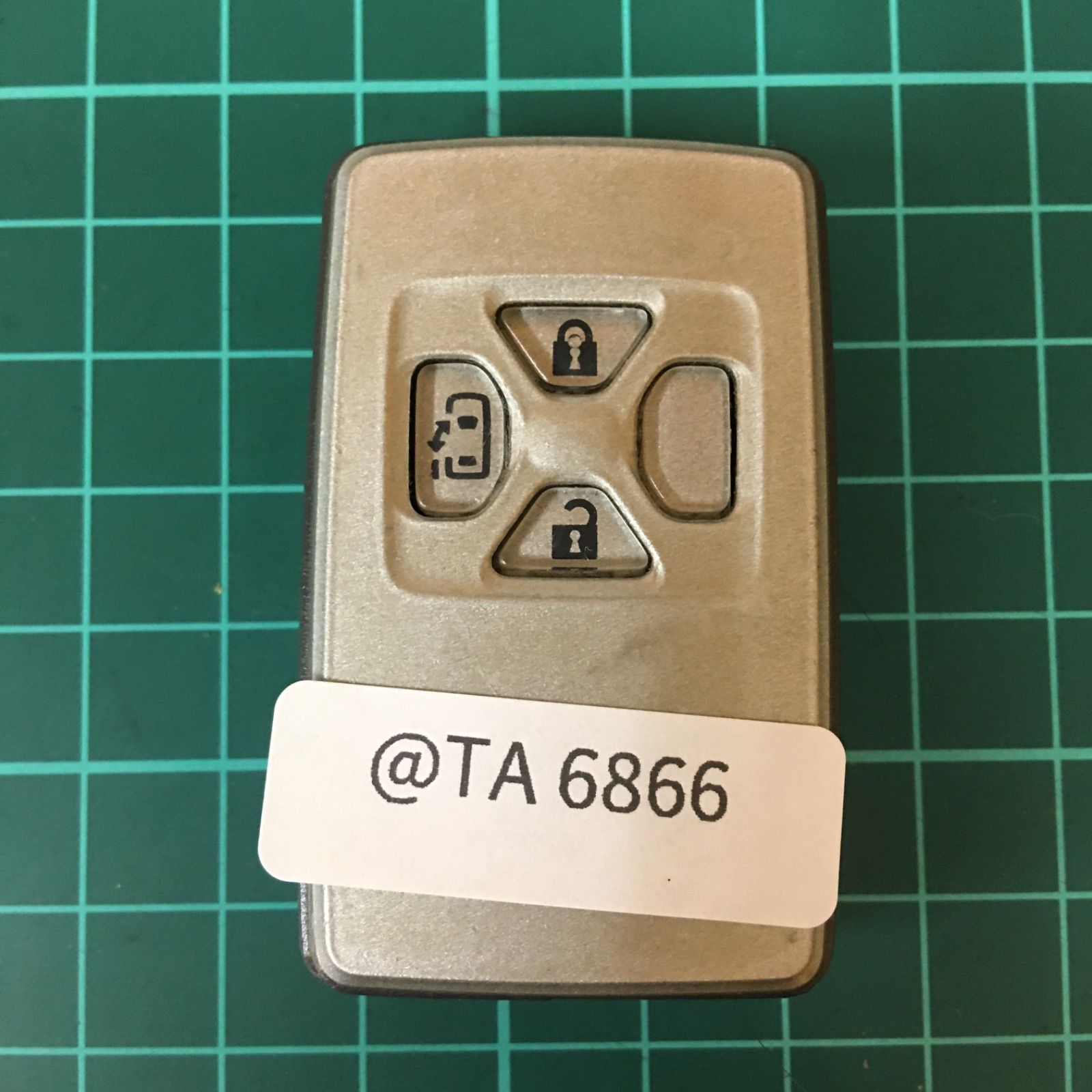 TA6866トヨタ純正 ノア ヴォクシー アルファード ヴェルファイア