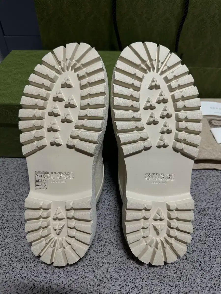 グッチ