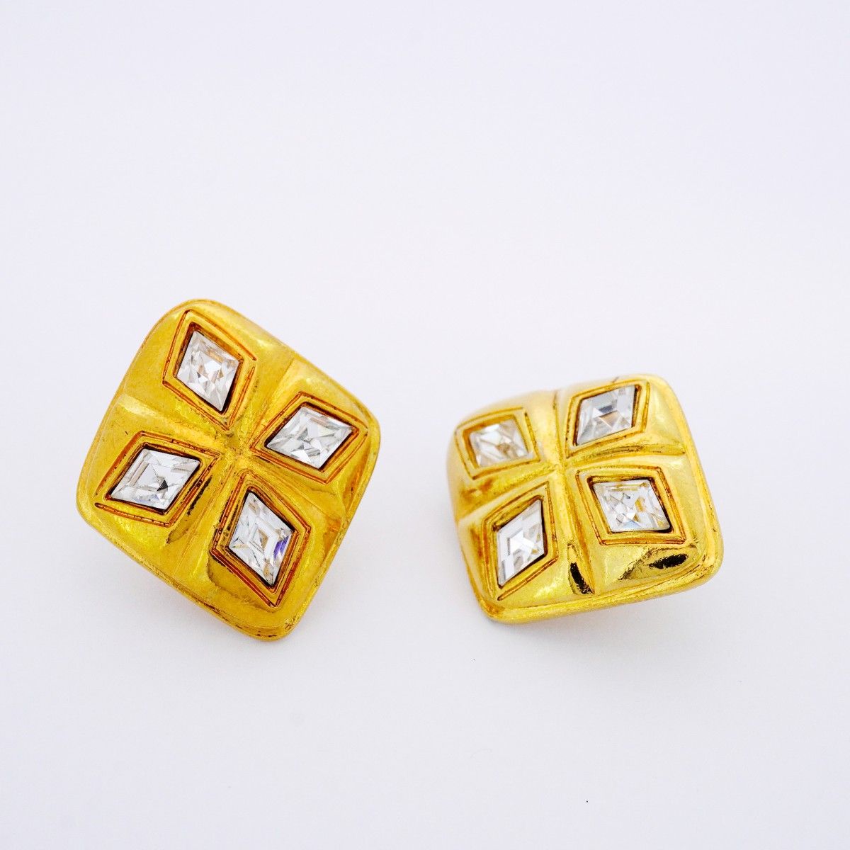 5jmb0320 シャネル イヤリング ヴィンテージ 菱形 GPメッキ ラインストーン ゴールド レディース