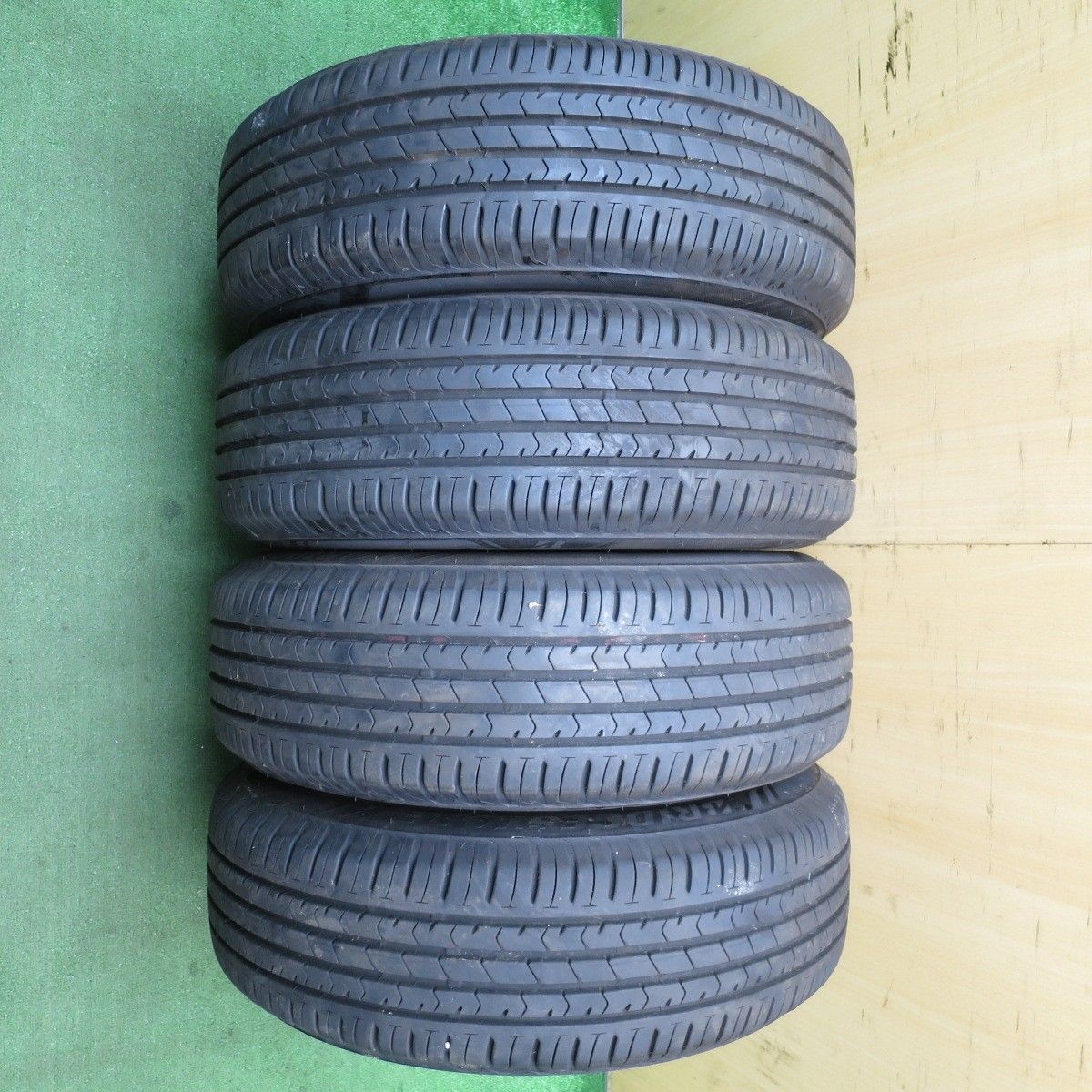 バリ溝！21年！キレイ！9.5分☆プリウス 等 195/65R15 ブリヂストン 