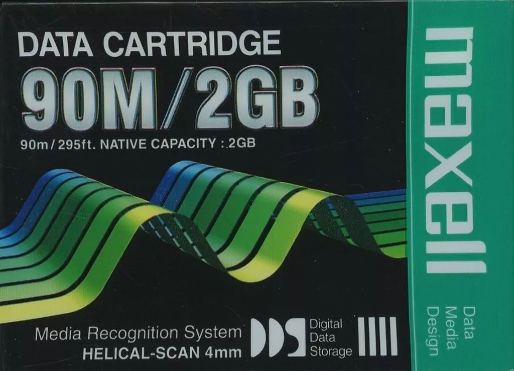 中古】PCハード maxell 4mmデータカートリッジ 90m 2GB[HS-4/90S(D