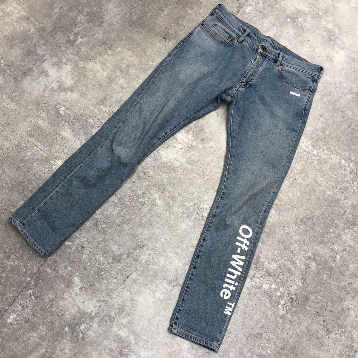 OFF-WHITE オフホワイト デニム ジーンズ 18AW LOGO SLIM FIT JEANS