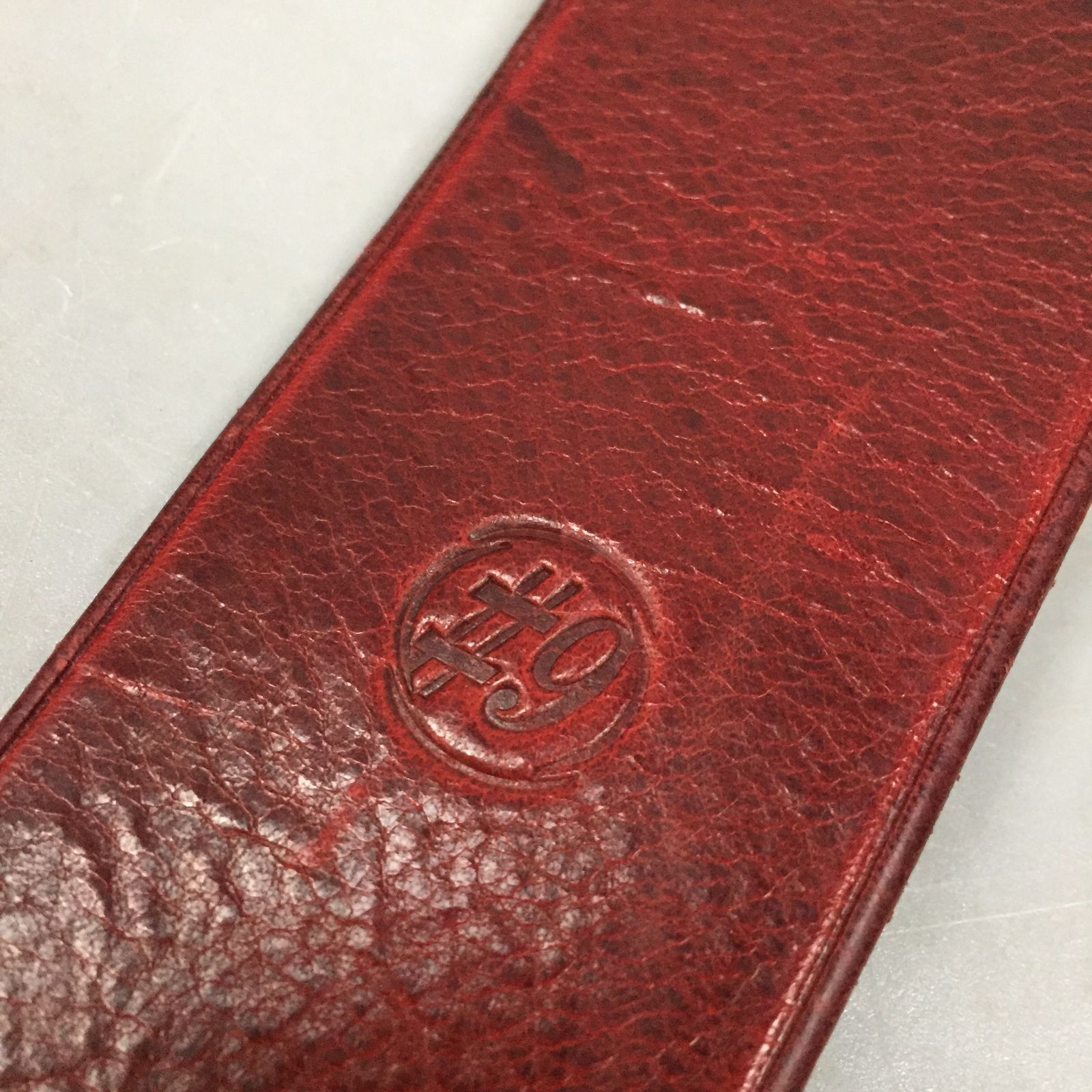 9 レザーストラップ110㎝赤 f146