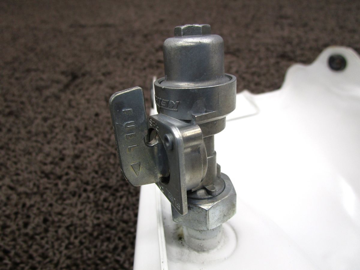 ガソリンタンク