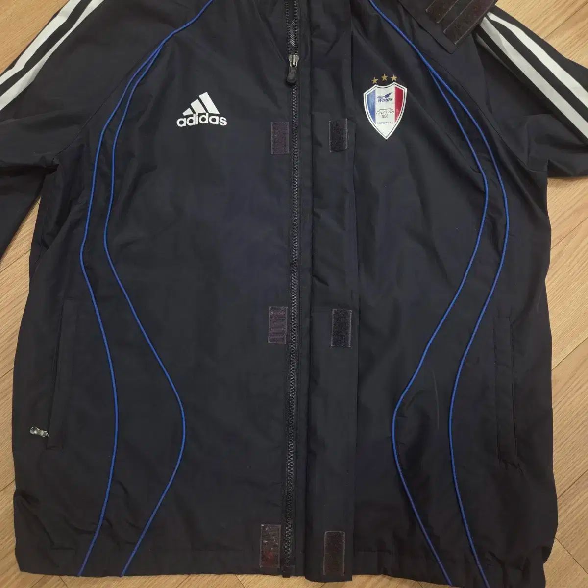 アディダス 2008