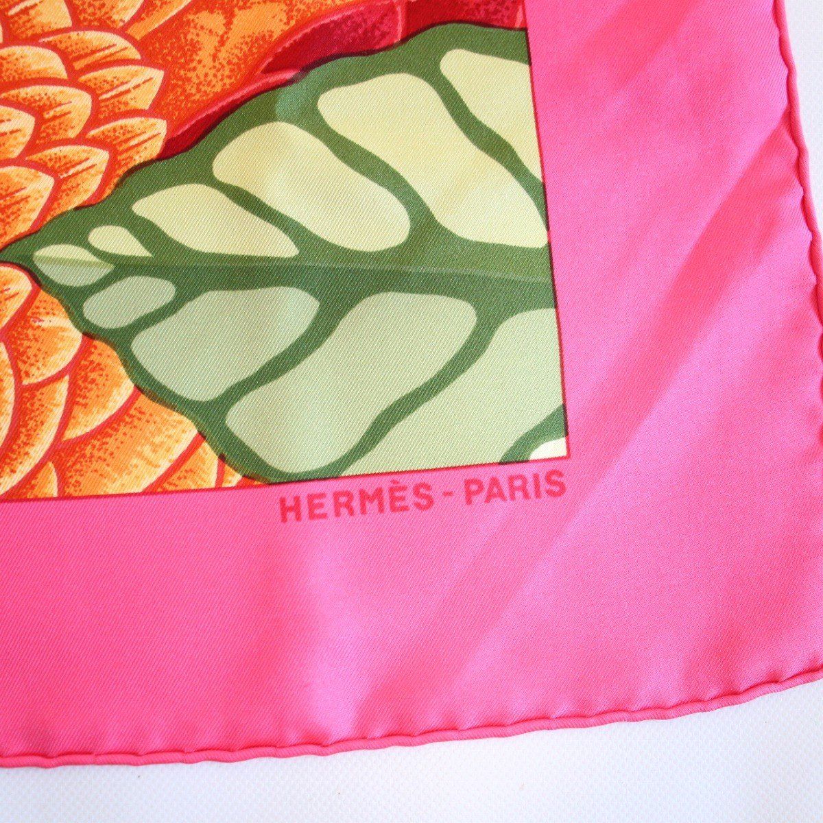 HERMES エルメス カレ 90 スカーフ Les Perroquets detail オウム