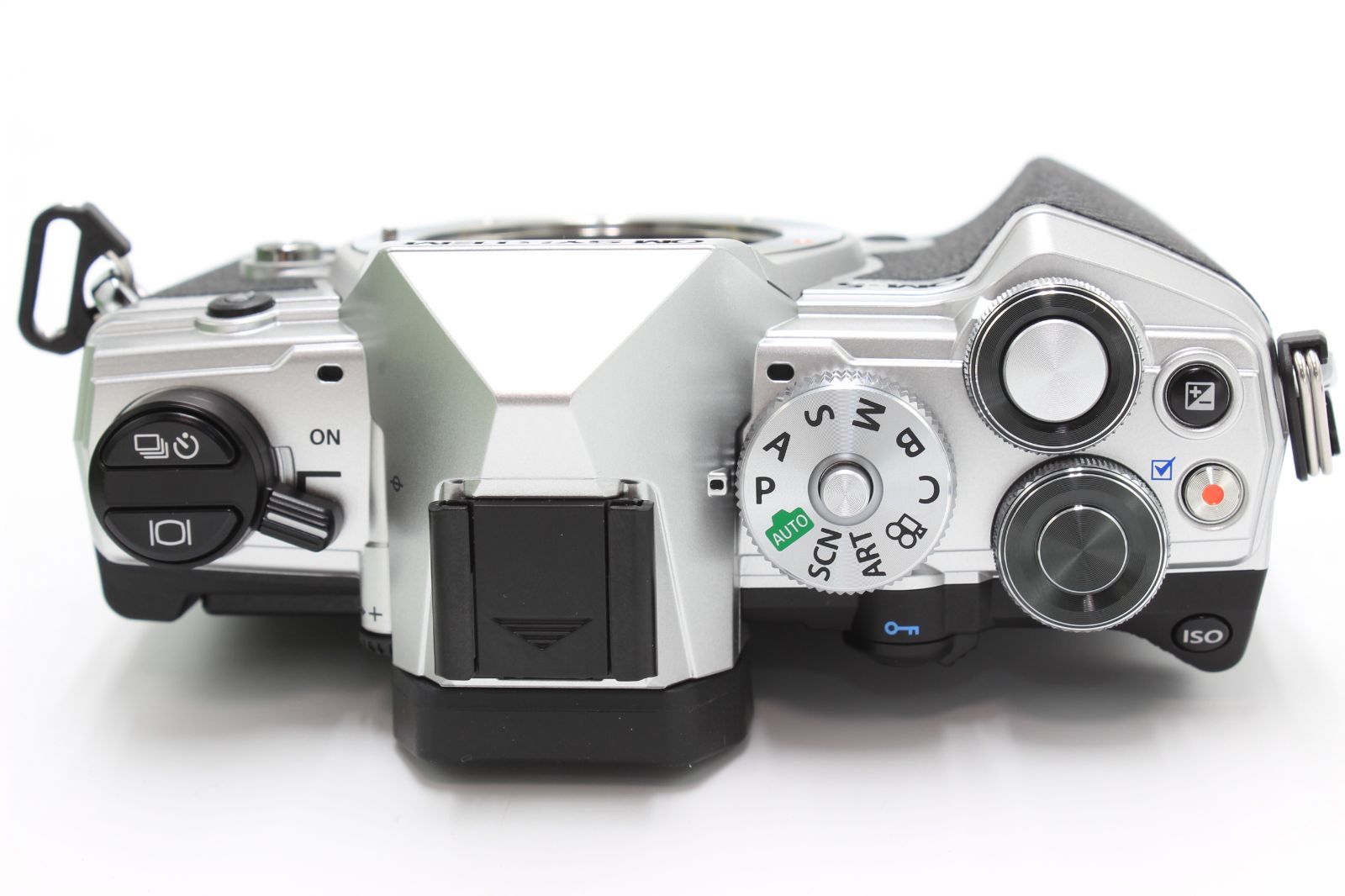 390ショット！OM SYSTEM/オリンパス OM-5 ボディー シルバー OM