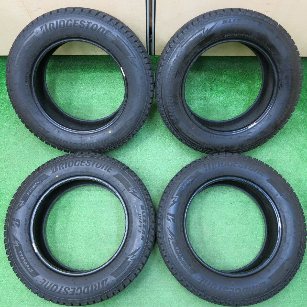 バリ溝 22年 ほぼ10分☆スタッドレス 225/65R17 ブリヂストン バリ溝 22年 ほぼ10分☆スタッドレス 225/65R17 ブリヂストン