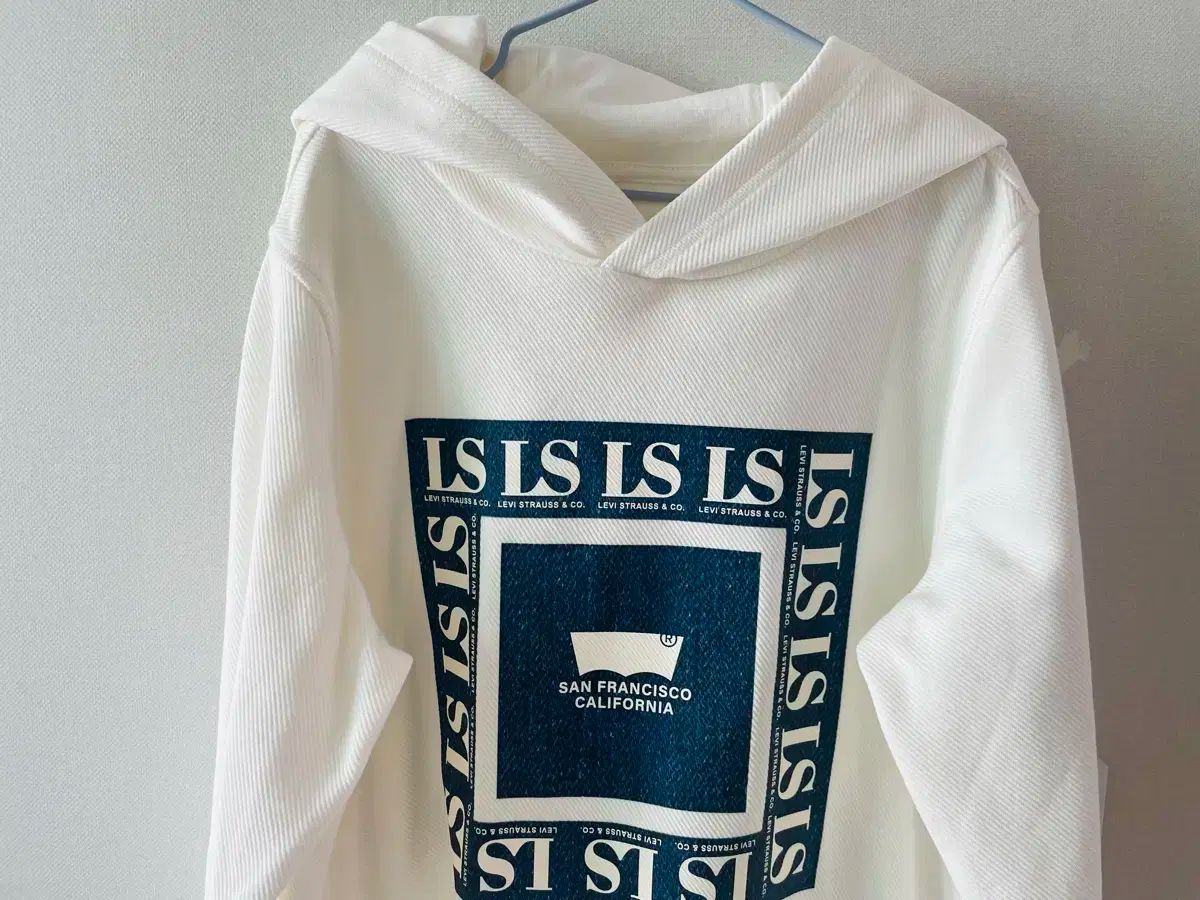 リーバイス 新商品 いま「リーバイス®」で買うべき新作デニム10選。名品501®からプロ激 大人の春デニム「リーバイス」の低価格版501®から「リー」のトリプル リーバイス〉の新作が“カラダの熱をエネルギーに変える”って本当 公式通販 WHO LEVI'S OASIS アイジュンヤワタナベマンxベルベルジンxリーバイス新作コラボが到着 デニムラバーも大注目！ リーバイスの新作アイテムをチェック♡ | LEVI'S(R) x リーバイス®がジーンズの誕生日「501®DAY」を祝し、新作コレクションを