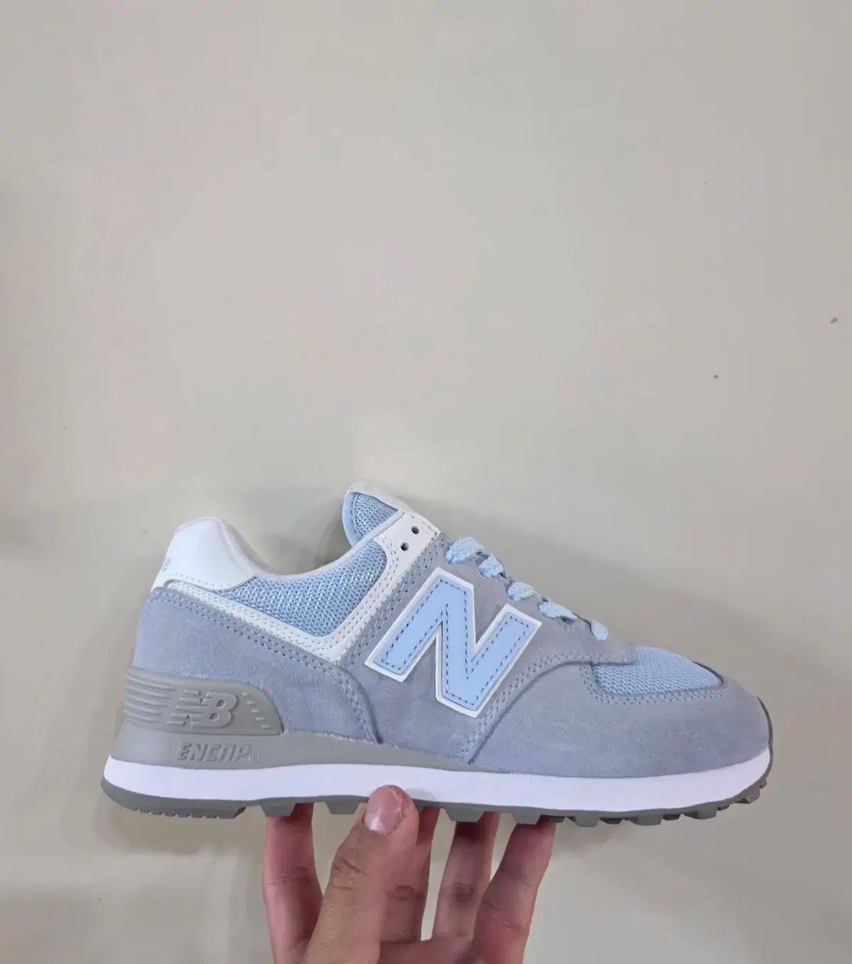 230 New Balance ニューバランス 574 クラシック スカイブルー 未着用アイテム 販売中止