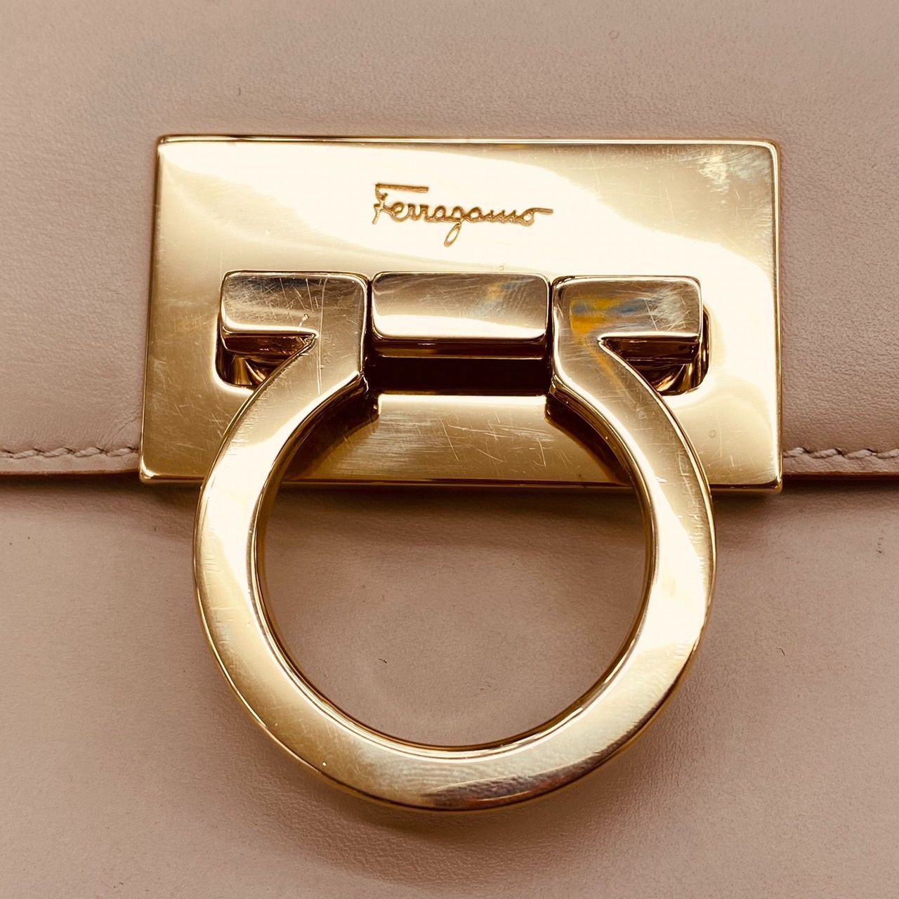Salvatore Ferragamo サルヴァトーレ フェラガモ ガンチーニ 2WAY 