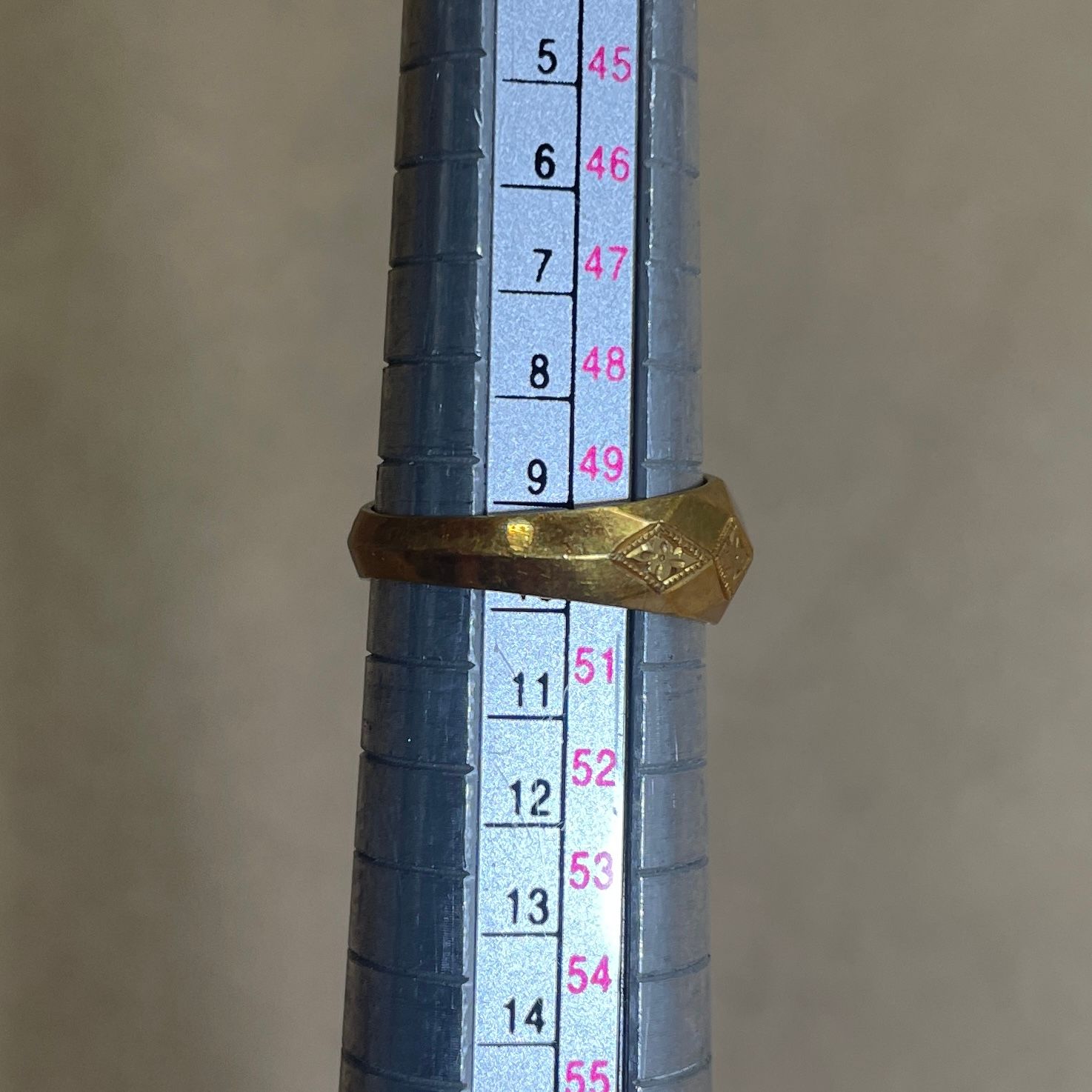 ゴールド、リング、刻印、ｋ22　サイズ、9号位　重さ4.9ｇ位 K2222K✧917✧ゴールド✧9.5号✧高品位✧甲丸✧シンプルで付けやすい