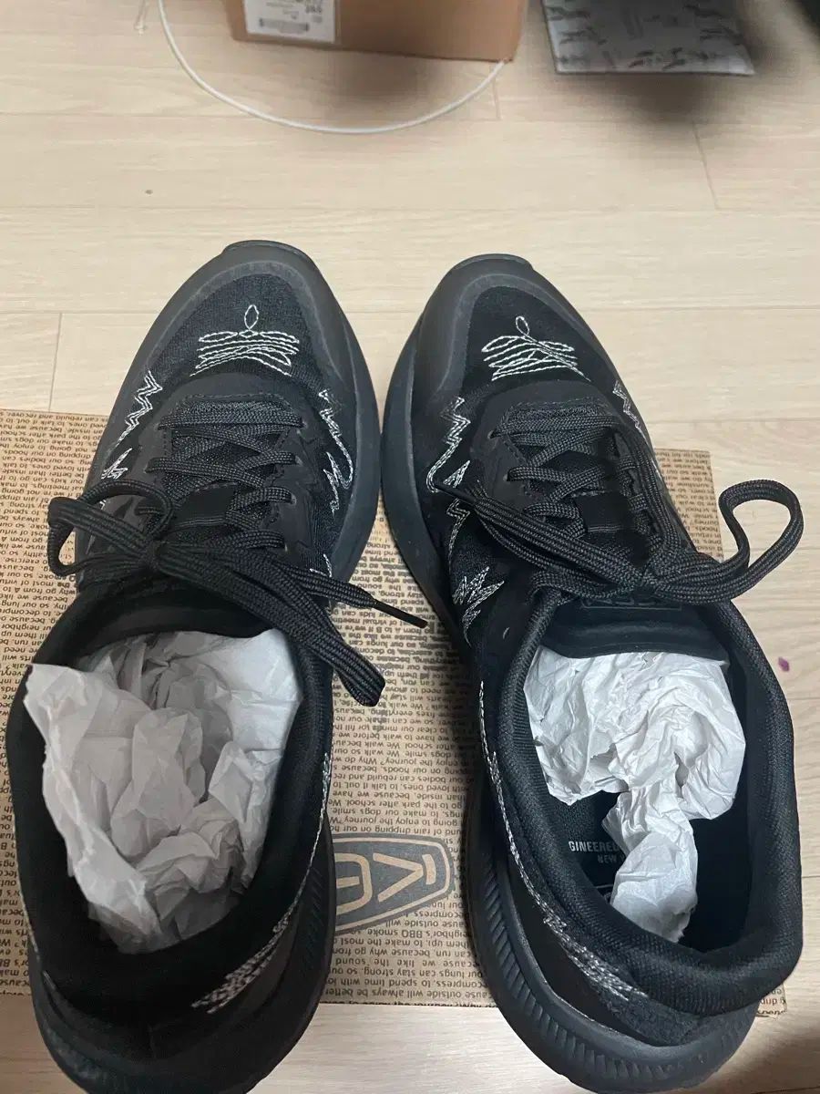 驚きの価格、海外直輸入！ KEEN x Engineered Garments エンジニアードガーメンツ 計画的な