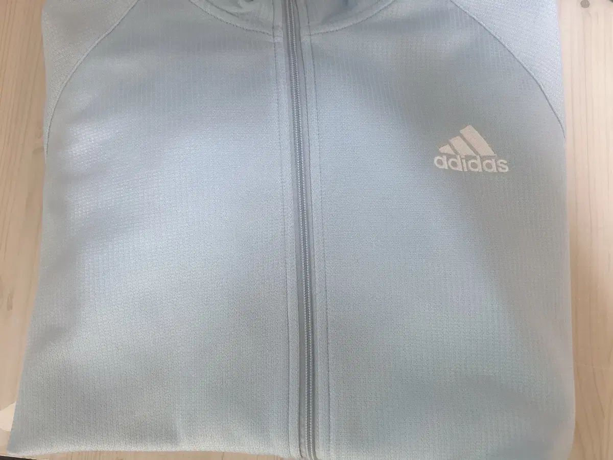 adidas アディダス ヴィンテージ ジップアップ ライトブルー