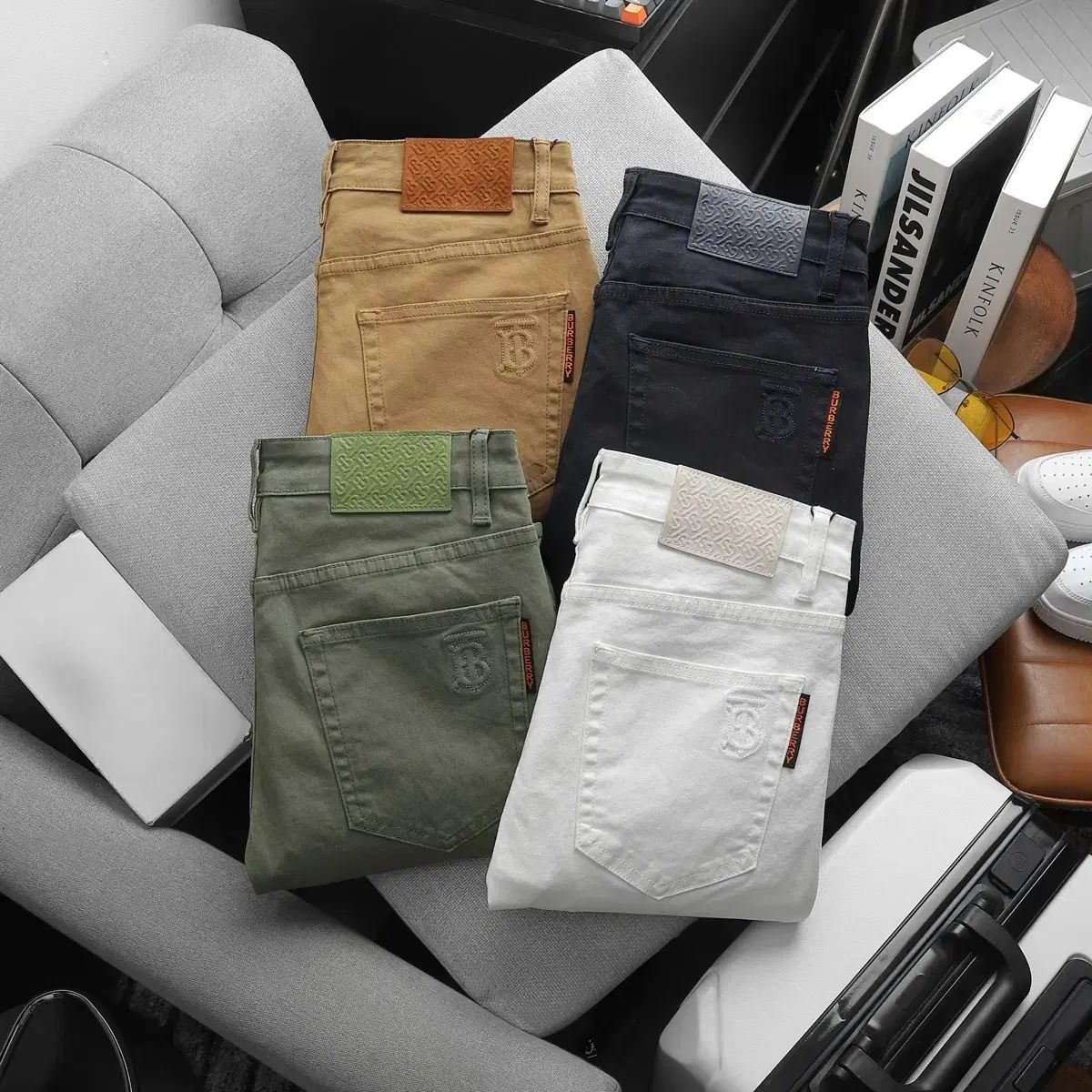 BURBERRY バーバリー TB ロゴ コットン パンツ 4 種