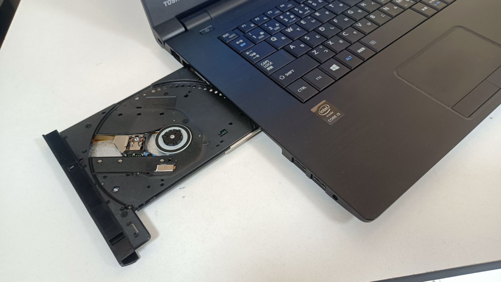 美品ノートパソコンTOSHIBA第五世代Core i5 SSD128Gメモリ8G 【core i5