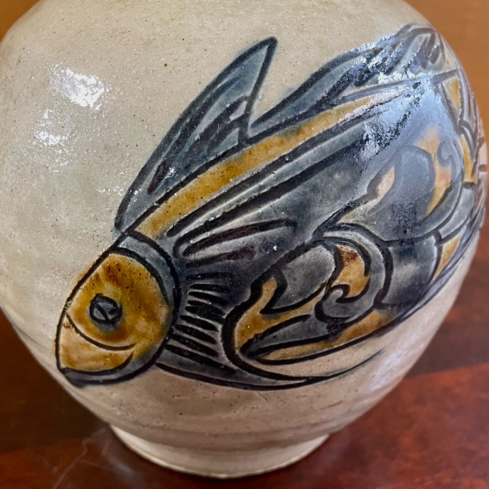 金城次郎 魚文壷 15cm 花瓶 人間国宝 - メルカリ