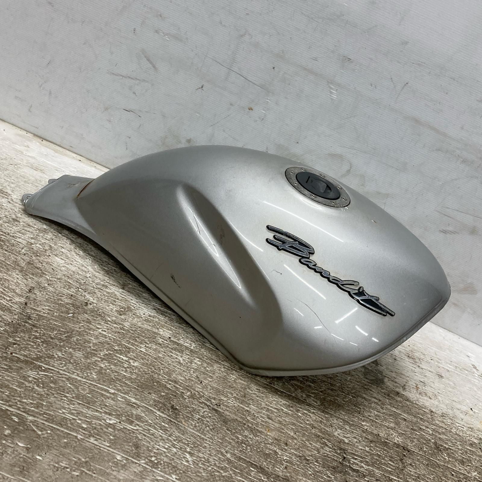 SUZUKI バンディット250 GJ77A ガソリンタンク スズキ